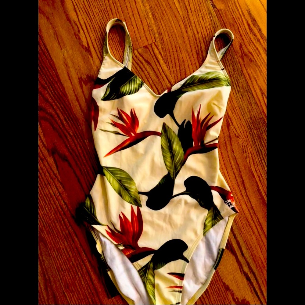 Ladies Tommy Bahama swimsuit size 10